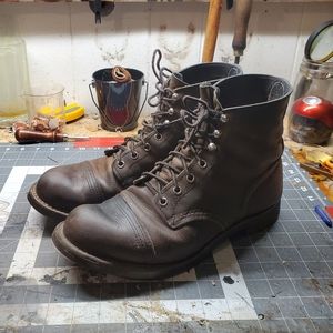 Red wing iron ranger